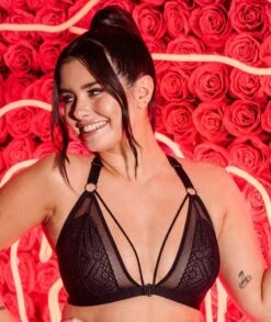 Curvy Kate Front And Centre Wirefree Bralette - Black -BRASTOGO Sales curvy kate front and centre bralette black 8