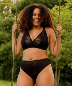 Curvy Kate Lace Daze Wirefree Bralette - Black -BRASTOGO Sales curvy kate lace daze bralette black 6