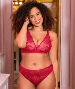 Curvy Kate Lace Daze Wirefree Bralette - Lipstick Red -BRASTOGO Sales curvy kate lace daze bralette lipstick red 15